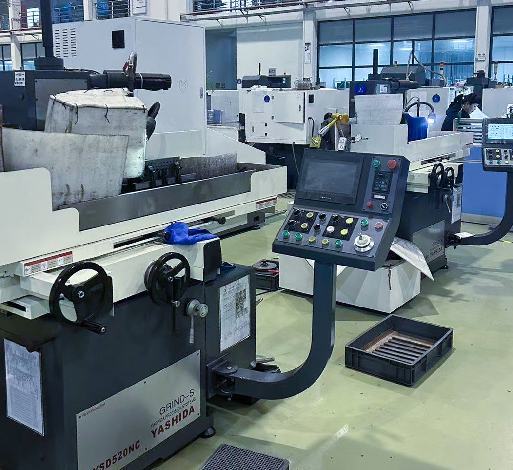 精密數(shù)控平面磨床 精密數(shù)控平面磨床